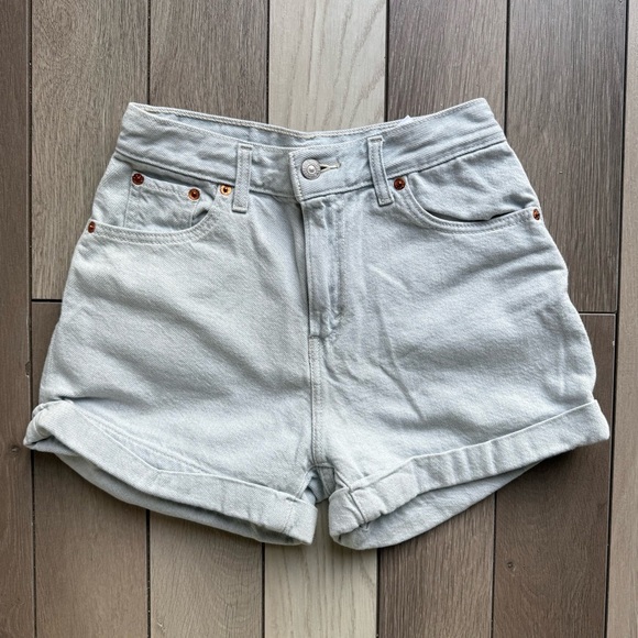 Levi's Women's High Waist Denim Shorts - Picture 1 of 4